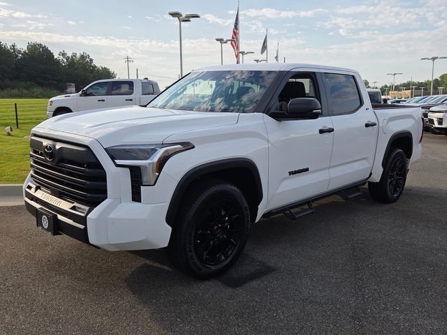 Used 2024 White Toyota SR5 image 3