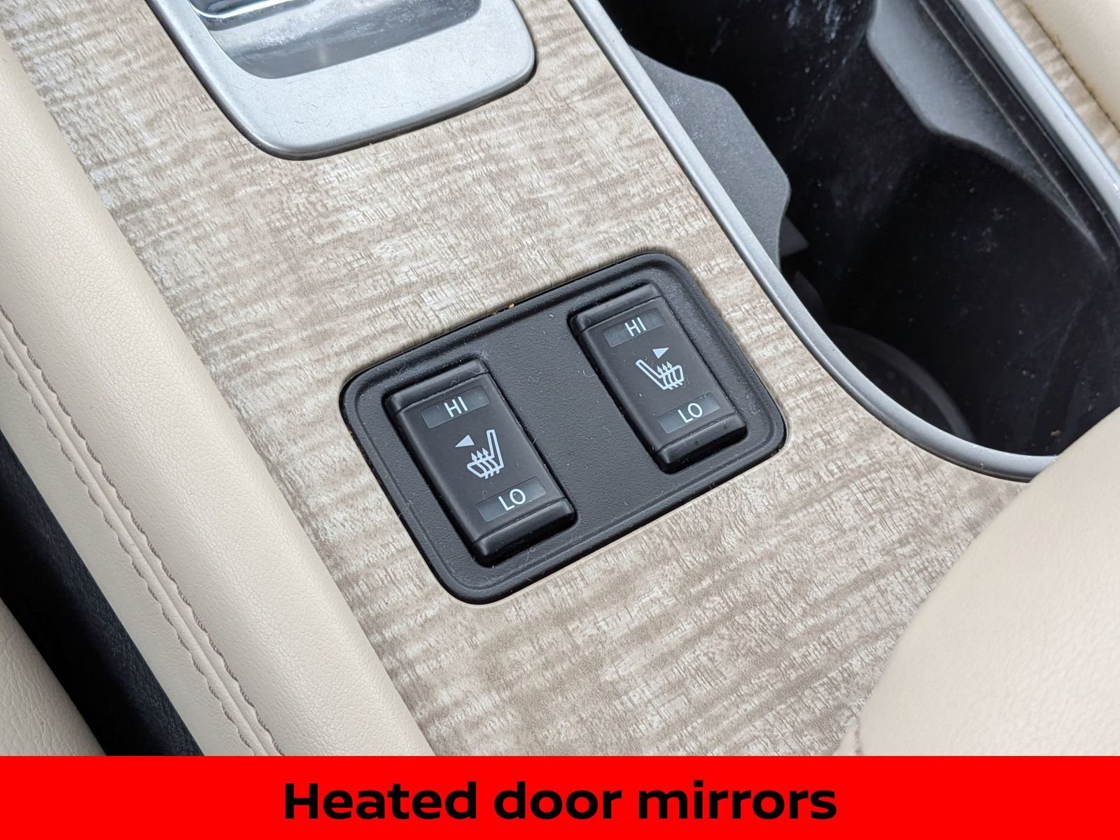 Certified Used 2020 Pearl White Nissan SL image 23