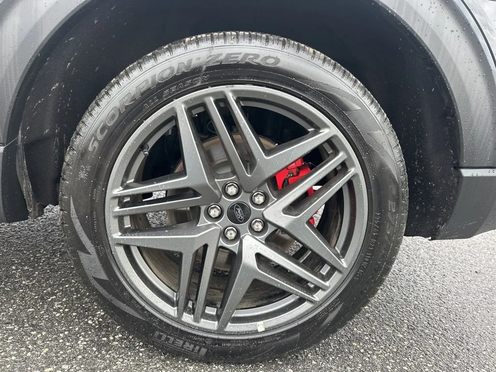 Used 2025 Black Ford ST-Line image 32
