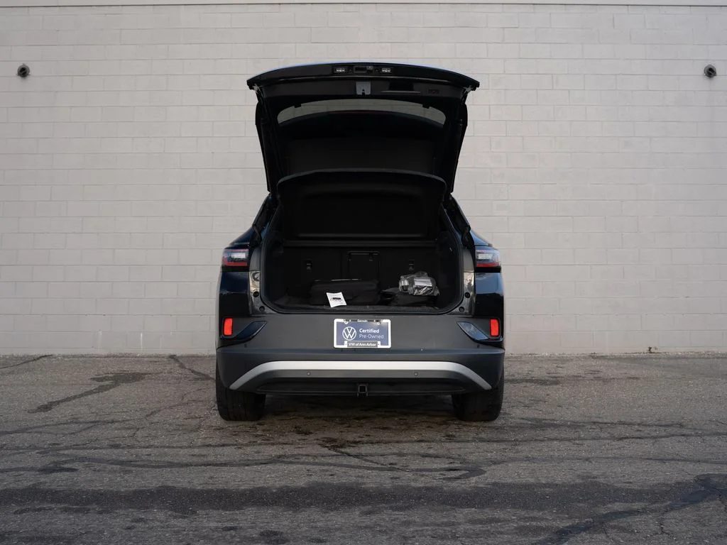 Used 2023 Black Volkswagen Pro S Plus image 14