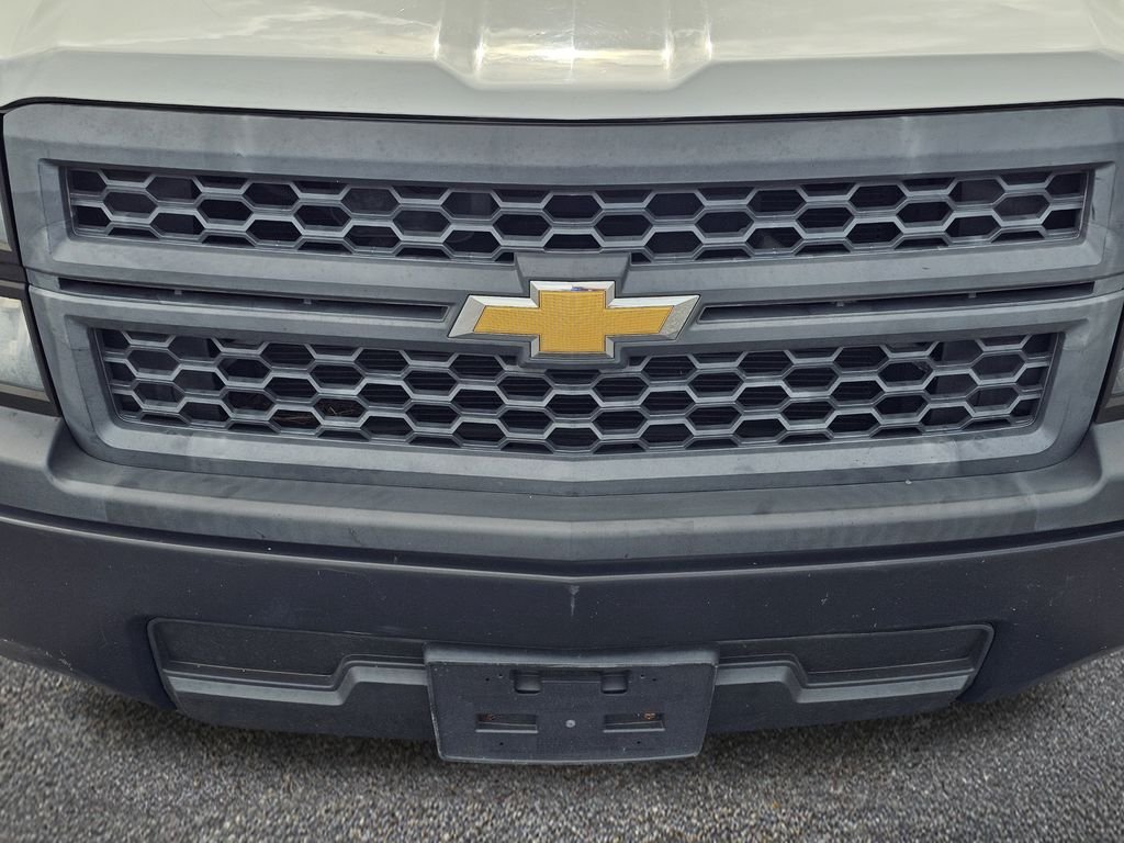Used 2015 White Chevrolet WT image 3