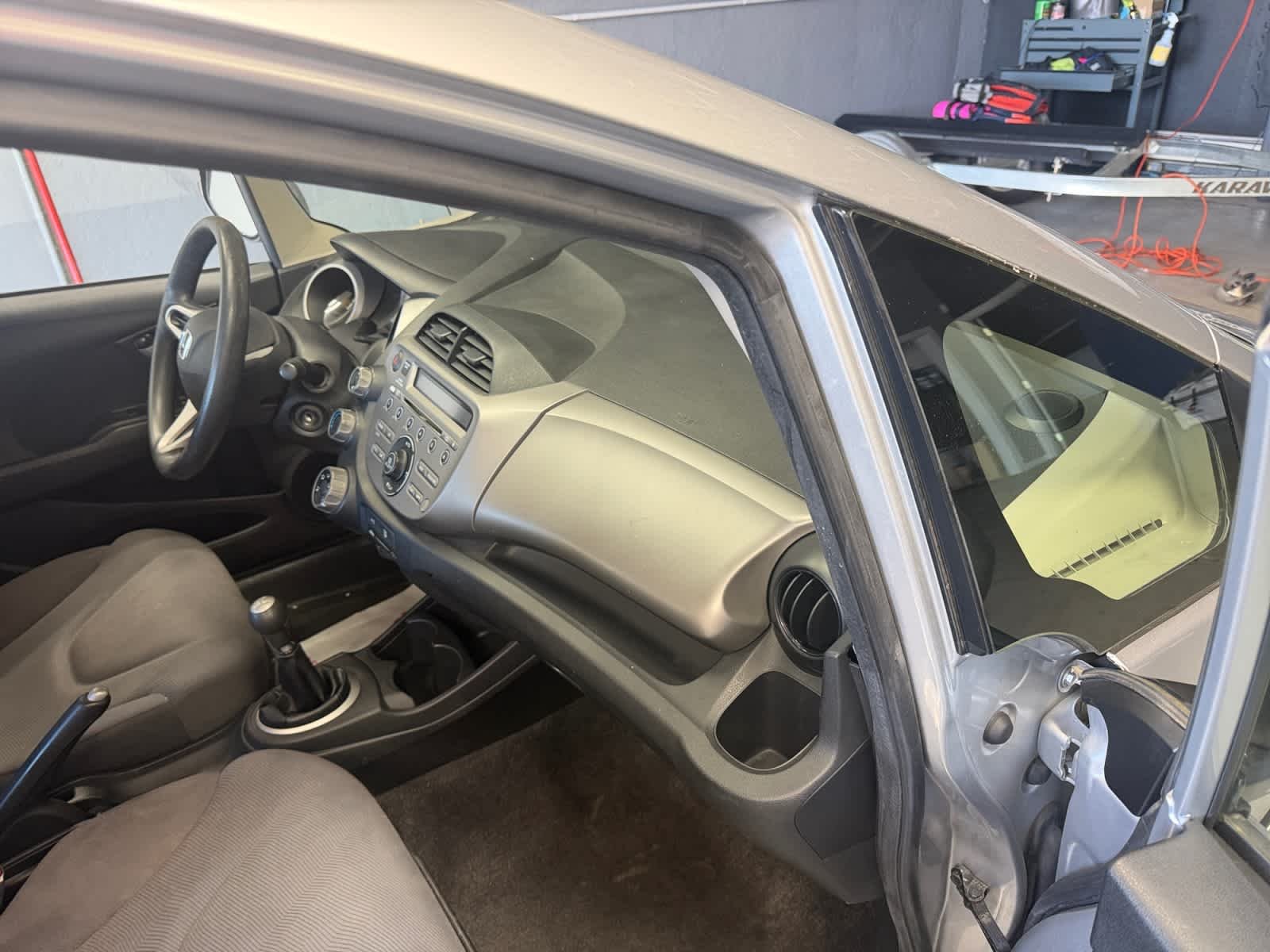 Used 2013 Taffeta White Honda  image 39