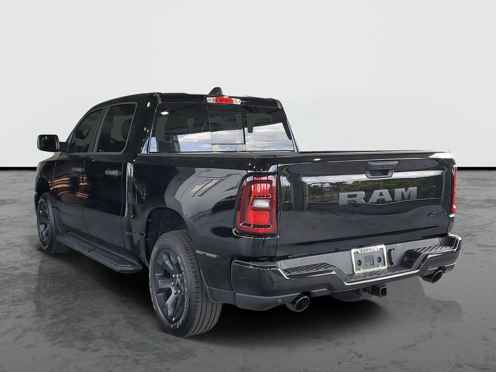 New 2026 Diamond Black Crystal Pearl-Coat Exterior Paint RAM Express image 2