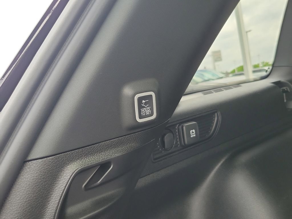 New 2026 Diamond Black Crystal Pearlcoat Jeep Laredo X image 9