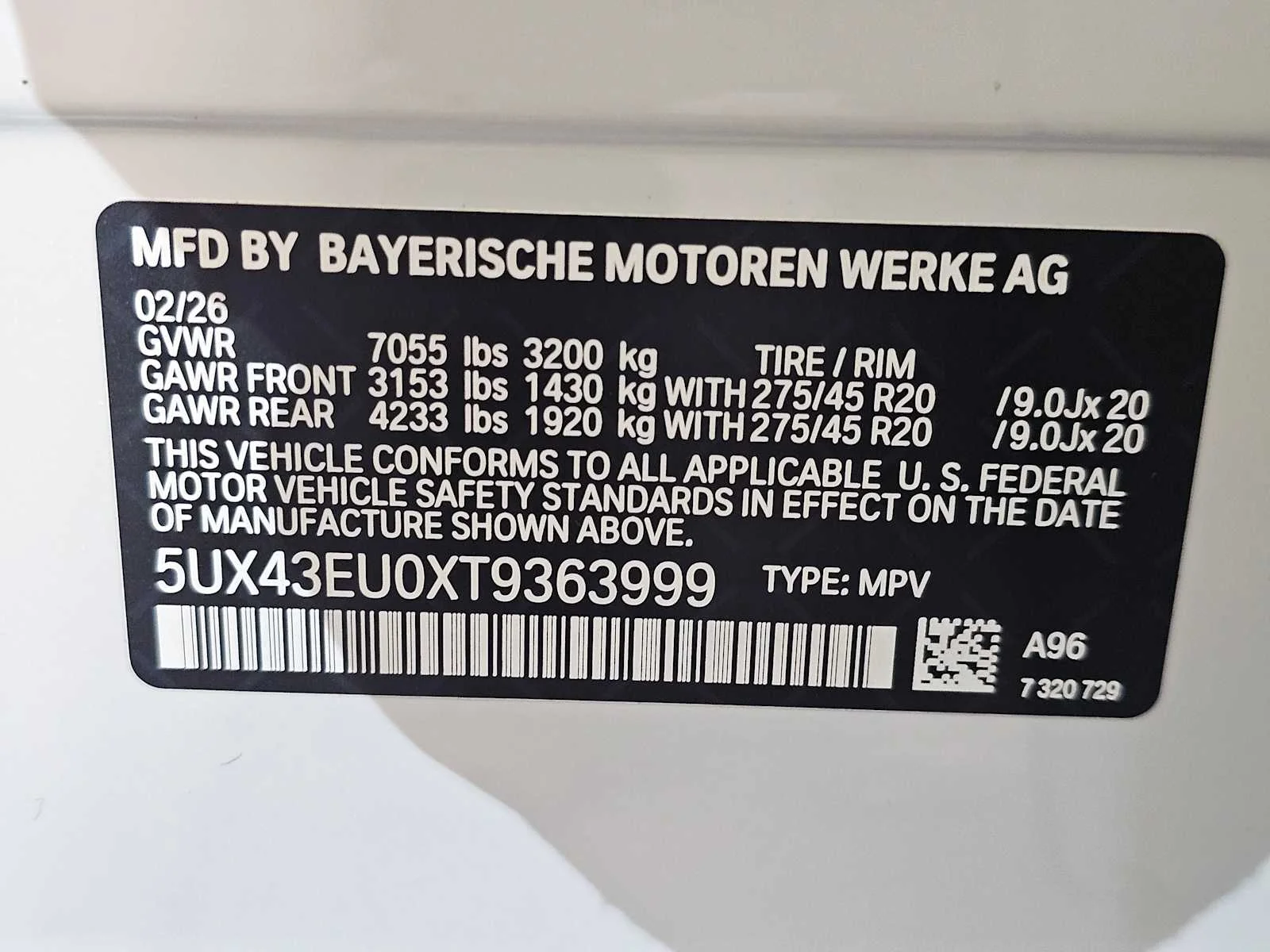New 2026 Mineral White Metallic BMW xDrive50e image 46