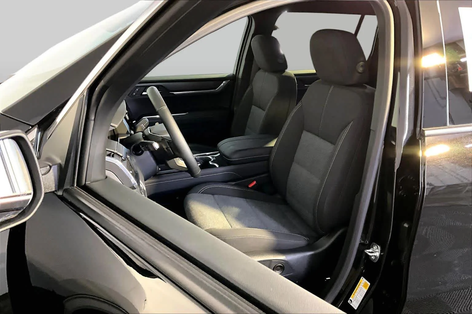 2025 GMC Acadia Elevation - Photo 18
