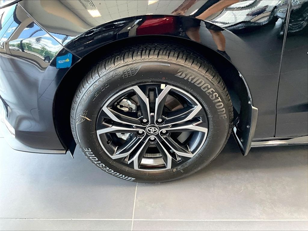 New 2026 Midnight Black Metallic Toyota Platinum image 8