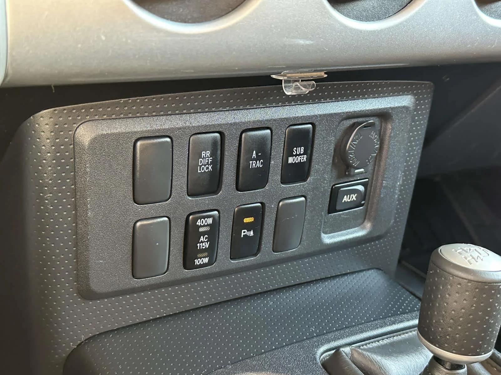 Used 2007 White / Sun Fusion Toyota  image 34