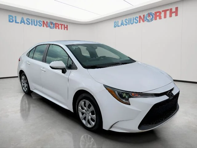 Used 2022 White Toyota LE image 3
