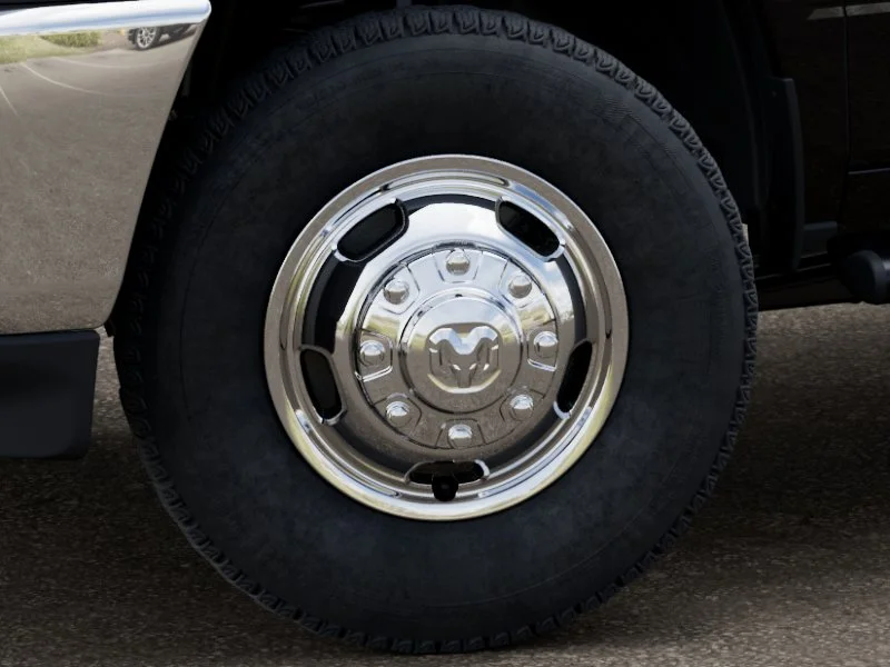 New 2026 Diamond Black Crystal Pearl-Coat Exterior Paint RAM Tradesman image 34