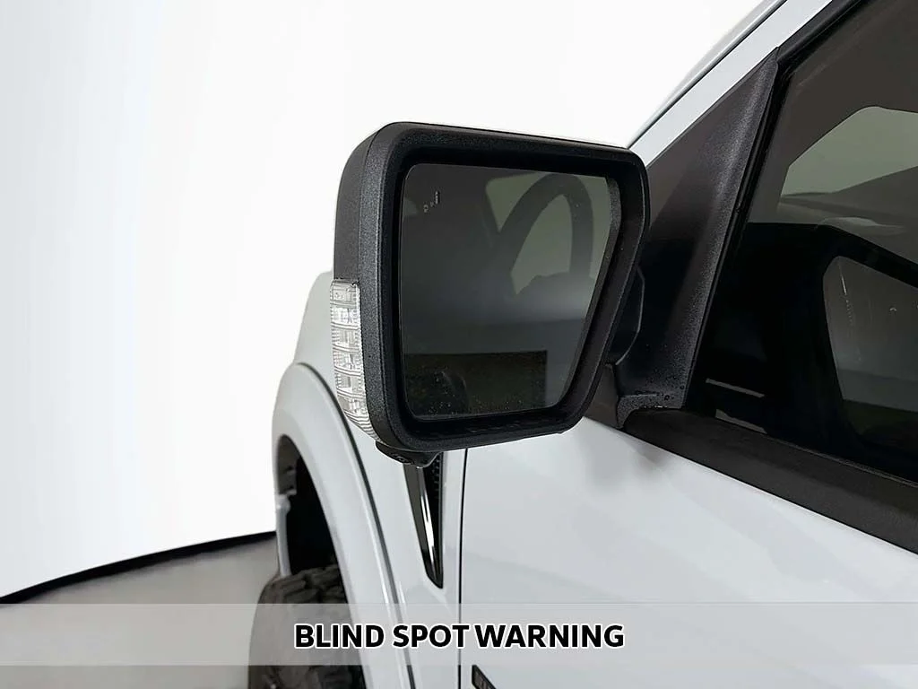 New 2025 Space White Metallic Ford XLT image 7