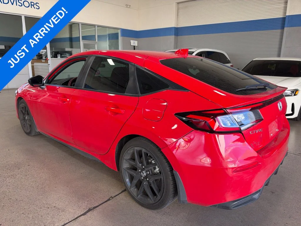 Used 2024  Honda Sport image 4