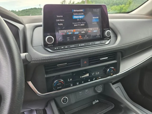 Used 2023 Gray Nissan SV image 25