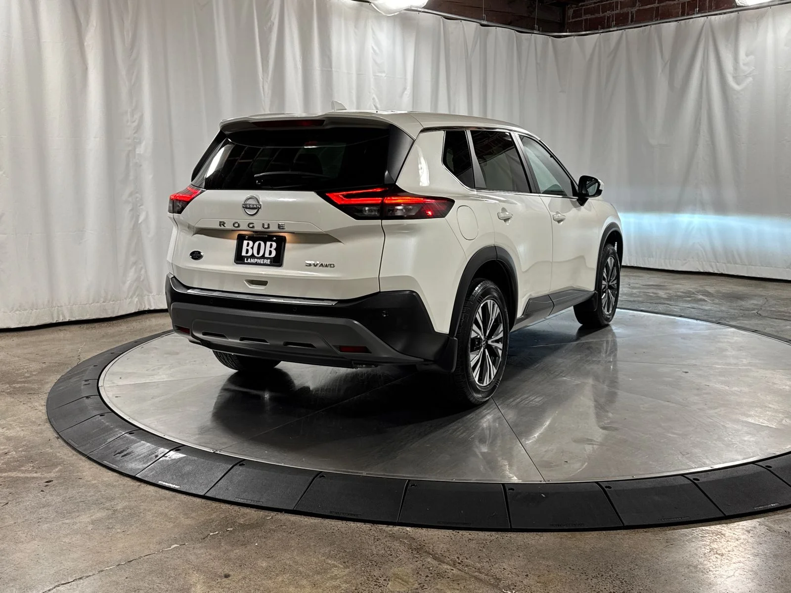 Used 2023 Pearl White Nissan SV image 8