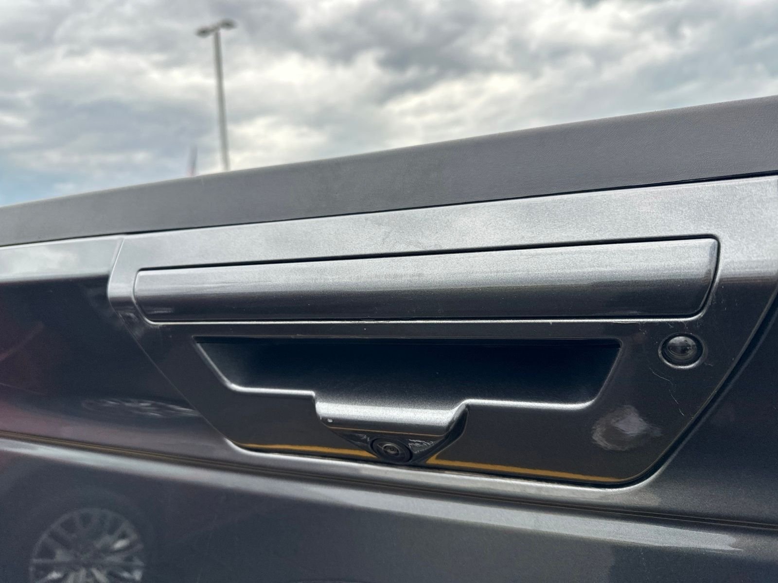 Used 2019 Gray Ford Lariat image 8