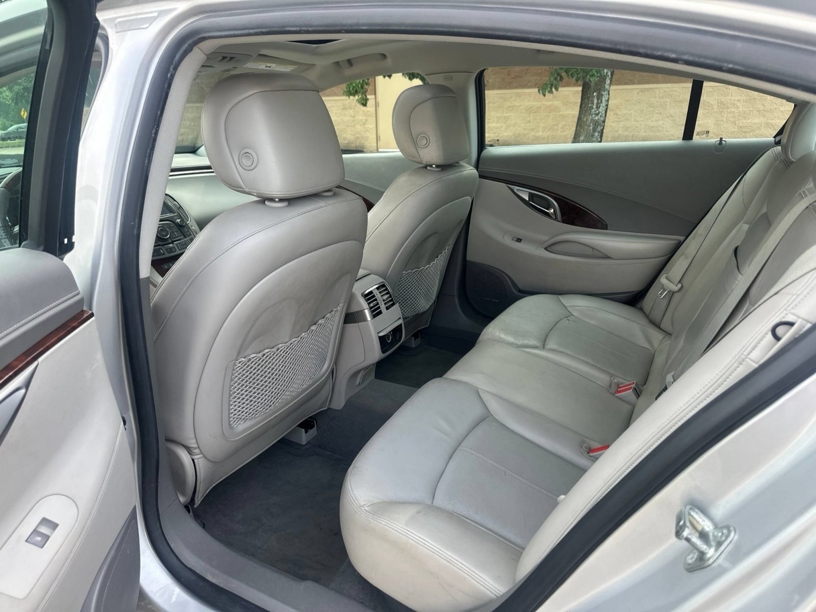 Used 2011 Quicksilver Metallic Buick CXS image 4