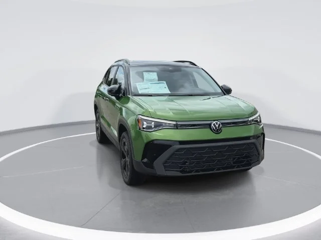 New 2026 Green Volkswagen 1.5T SE Black image 3