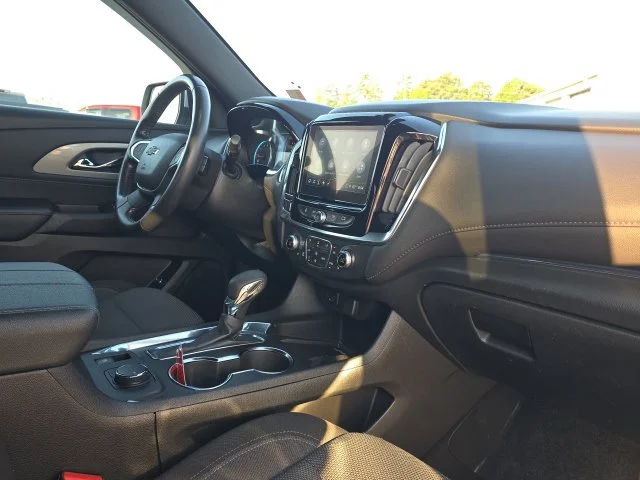 Used 2022 Silver Chevrolet LT image 23