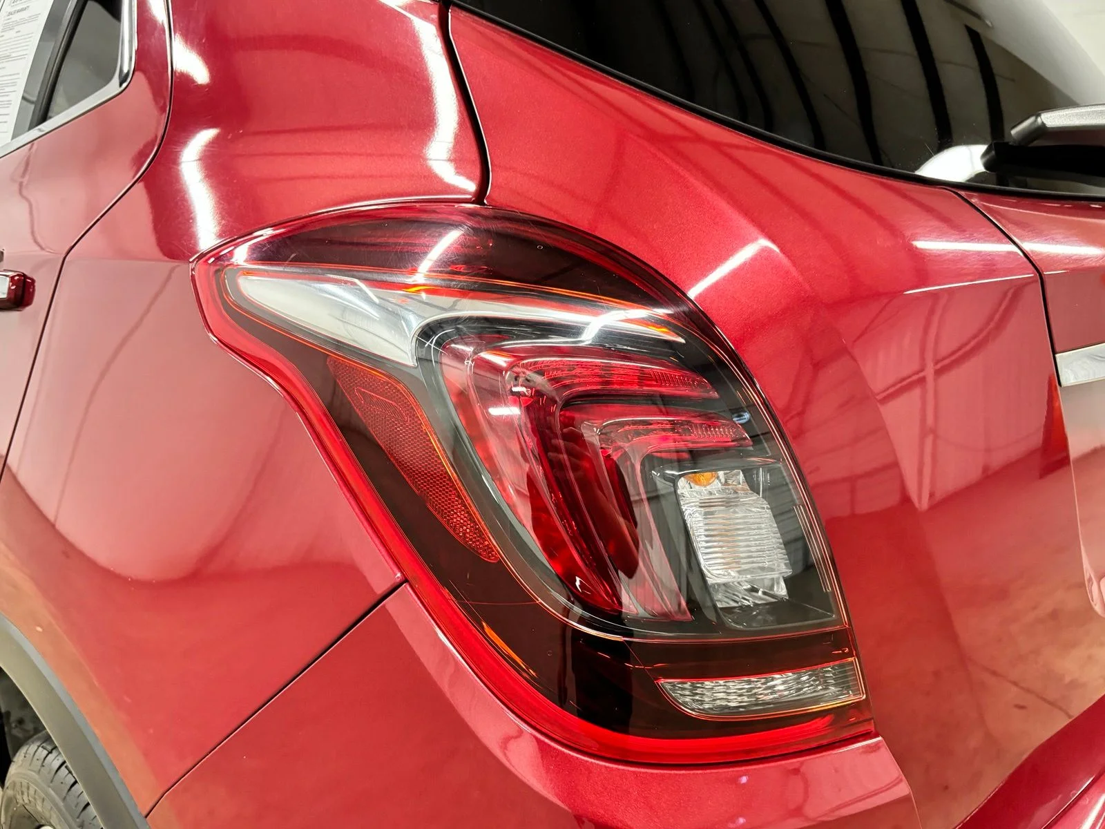 Used 2019 Red Buick Preferred image 7