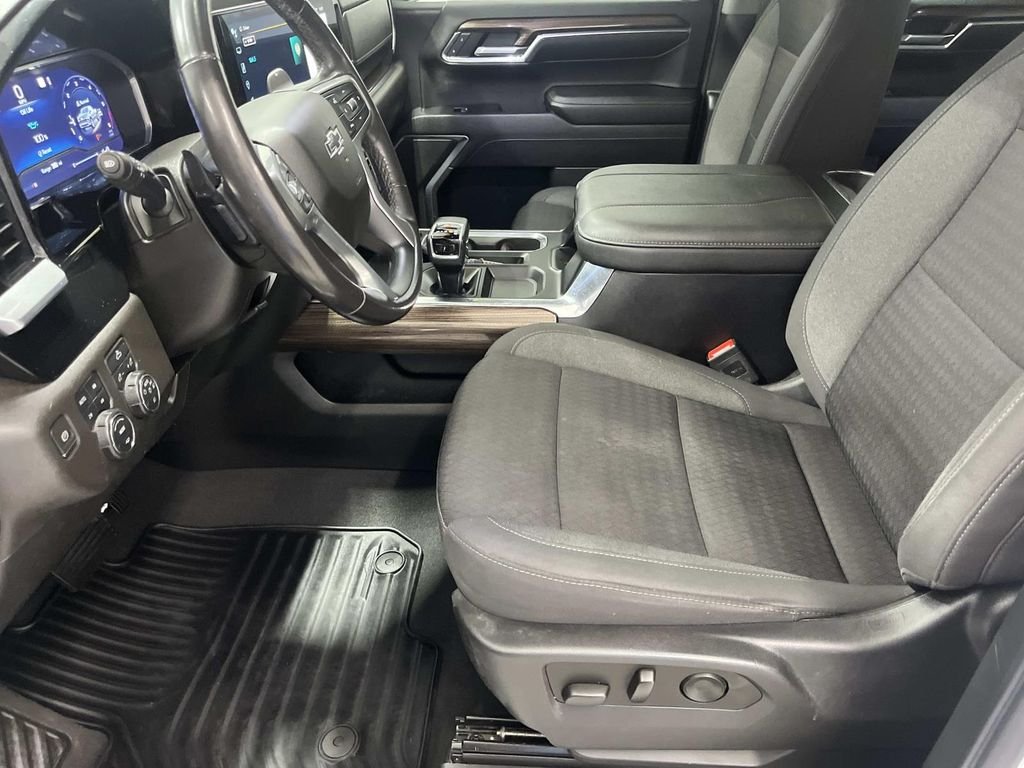 Used 2023 Summit White Chevrolet RST image 11