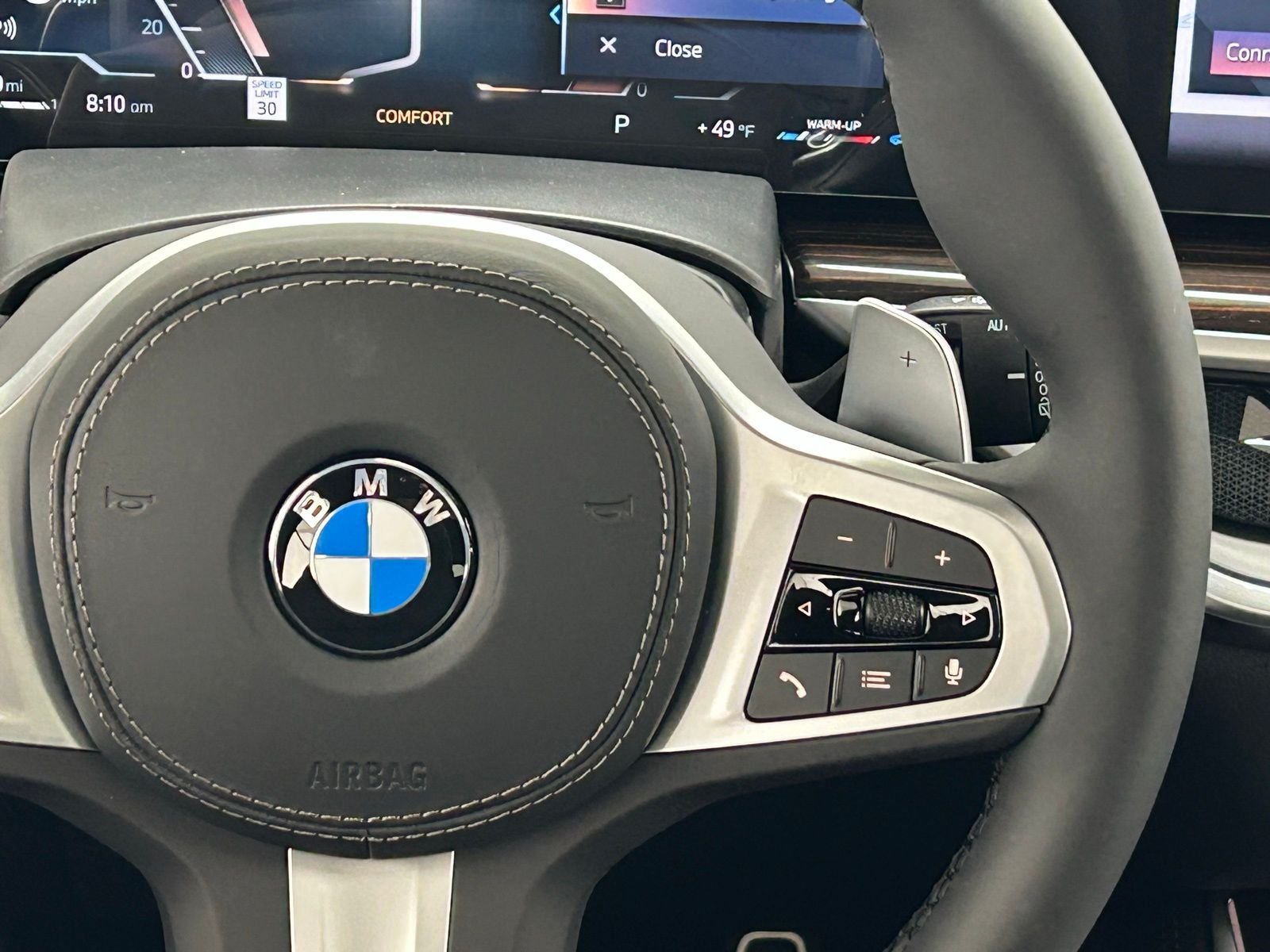 New 2026 Carbon Black Metallic BMW xDrive40i image 13