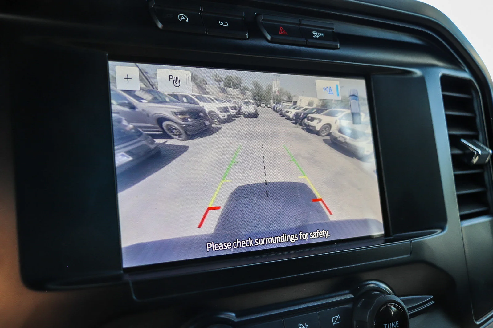 Certified Used 2023 Oxford White Ford XL image 31