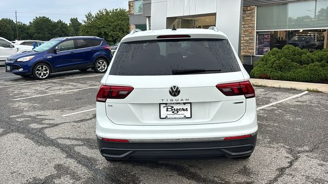 Used 2022 Pure White Volkswagen 2.0T SE image 30