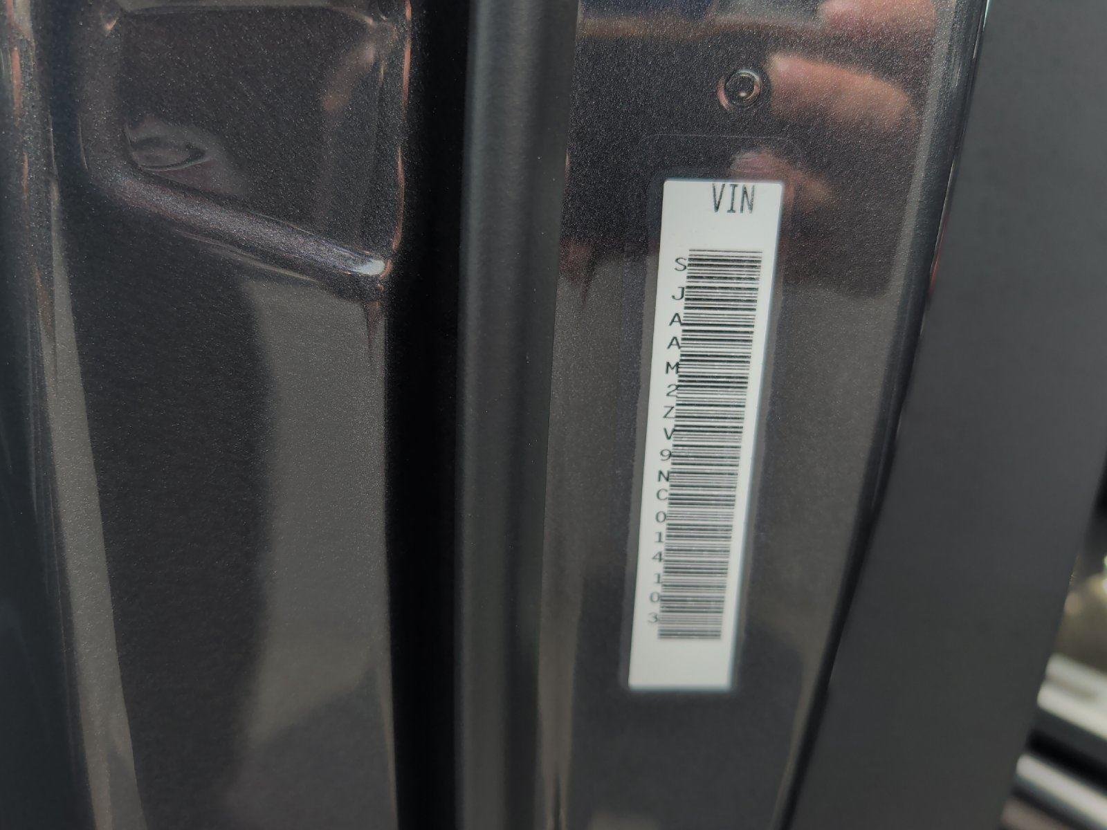 Used 2022  Bentley V8 image 20