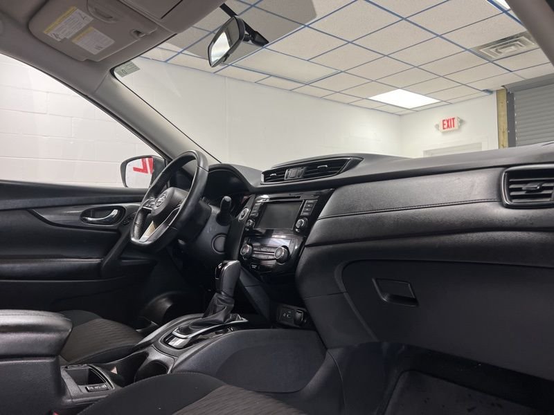 Used 2018 Silver Nissan SV image 13