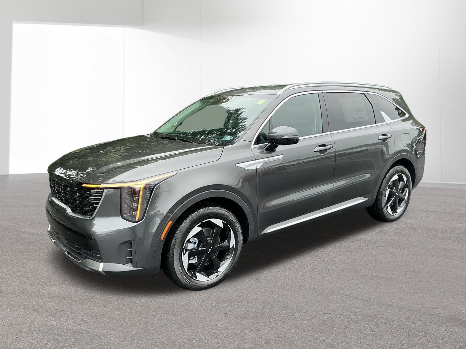 New 2026 Interstellar Gray Kia EX image 7