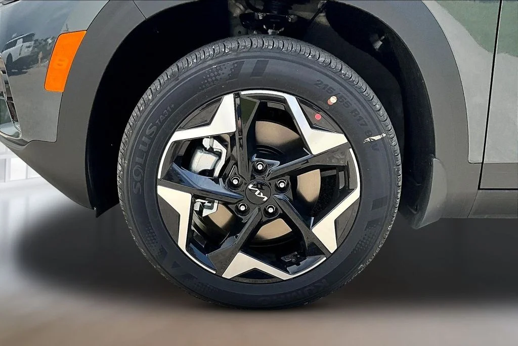 New 2026 Gravity Gray Kia S image 12