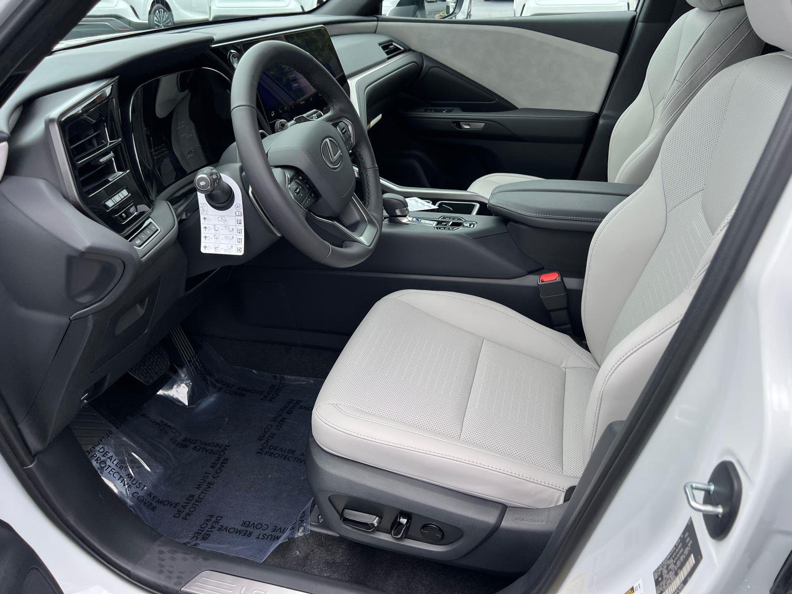 New 2026 Wind Chill Pearl Lexus PREMIUM AWD image 9