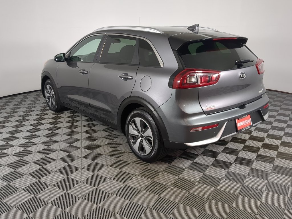 Used 2017 Metal Stream Kia LX image 8