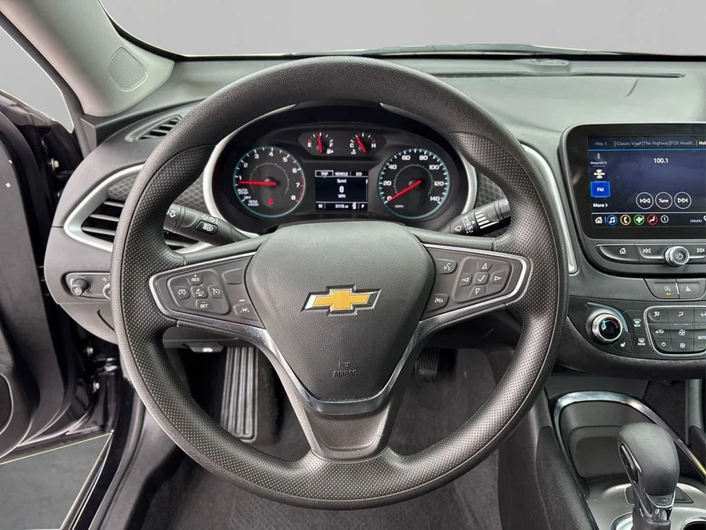 Used 2025 Black Chevrolet LT image 24