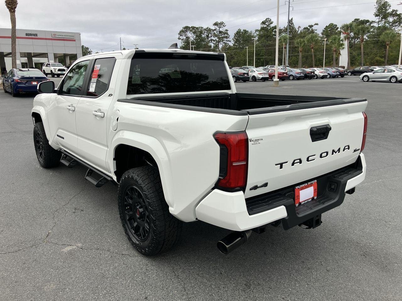 Used 2025 Ice Cap Toyota SR5 Double Cab image 3