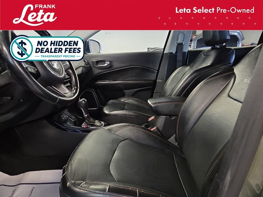 Used 2020 Olive Green Pearlcoat Jeep  image 14