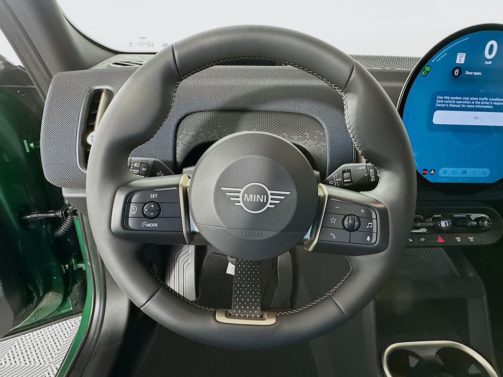 New 2026 Green MINI Signature Plus image 10