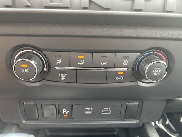 New 2026 Glacier White Nissan Crew Cab S image 18