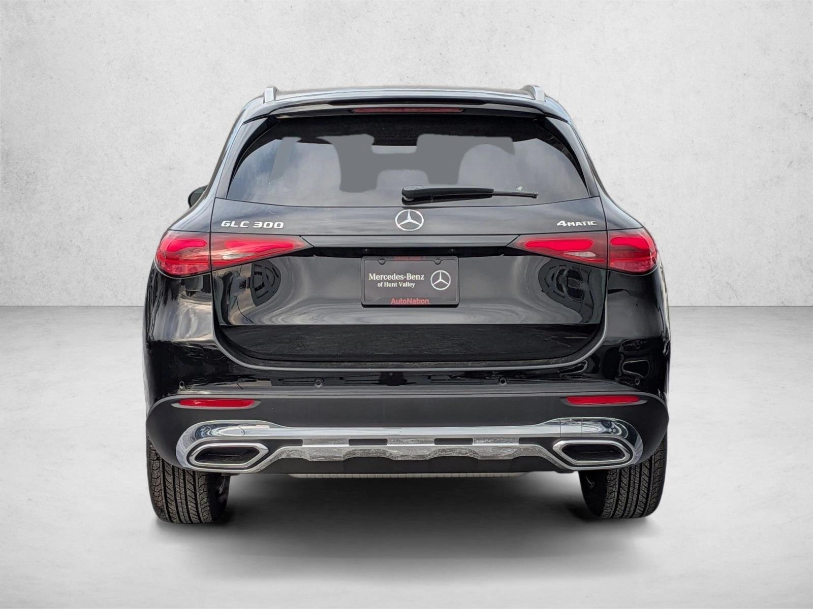 New 2026 Obsidian Black Metallic Mercedes-Benz GLC300 image 7