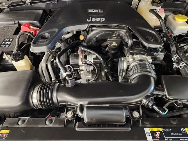 Used 2021 Black Clearcoat Jeep Unlimited Sahara Altitude image 31