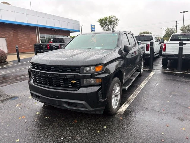 Used 2021 BLACK Chevrolet Custom image 1