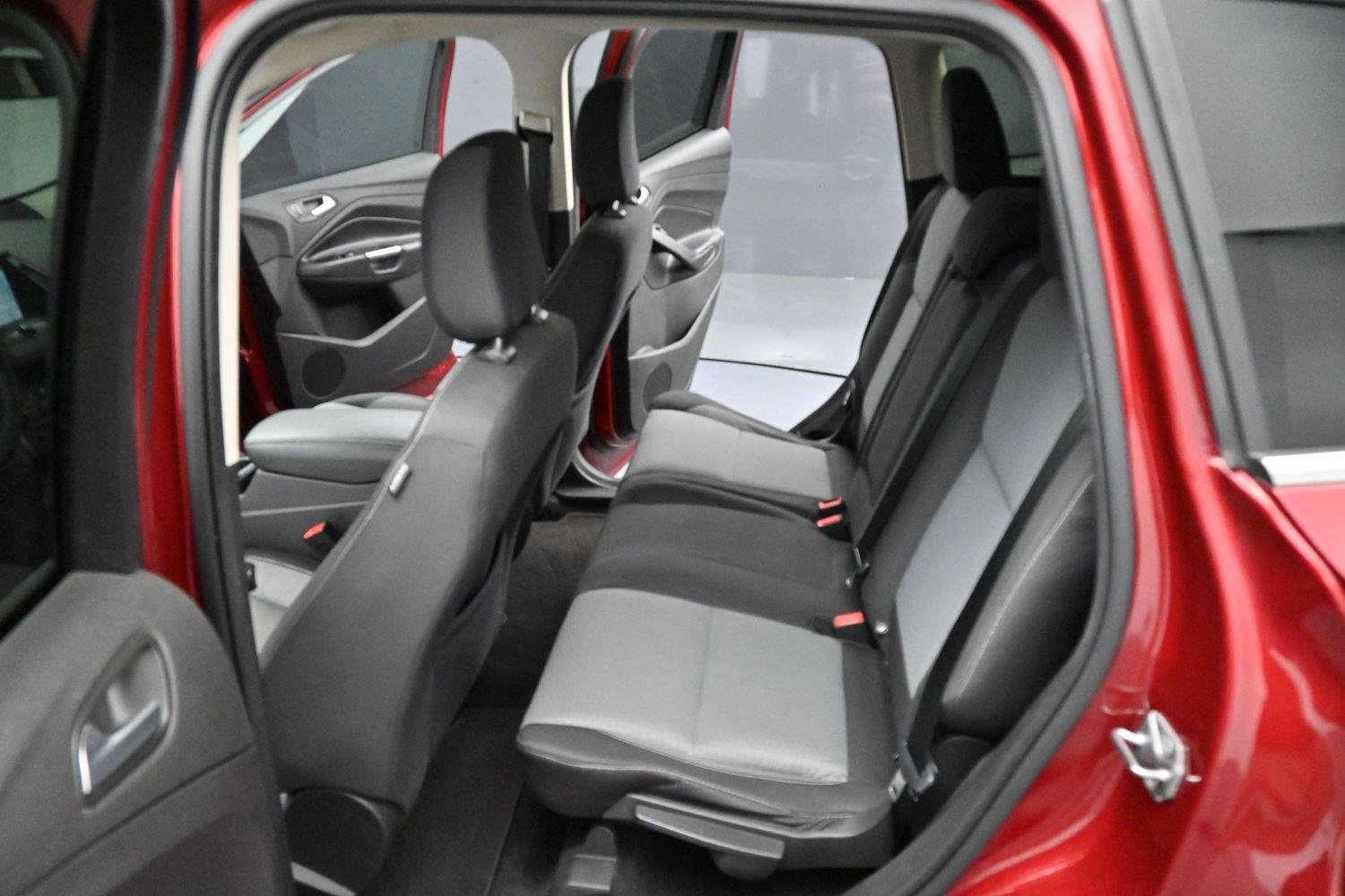 Used 2018 Ruby Red Metallic Tinted Clearcoat Ford SE image 26