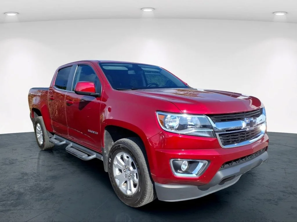 Used 2019 Red Chevrolet LT image 12