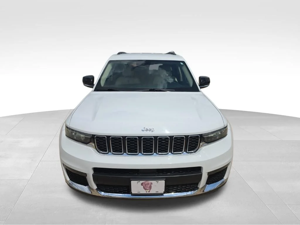 Used 2021 White Jeep Limited image 3
