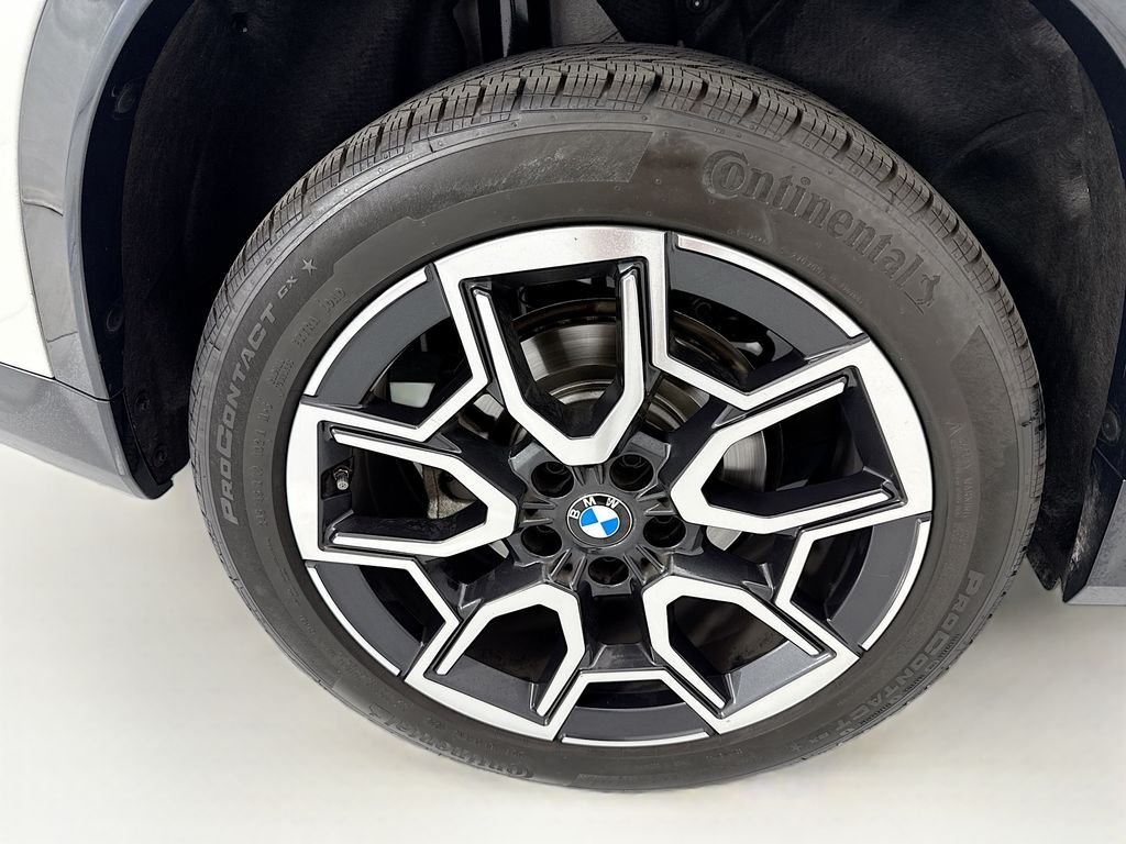 Certified Used 2025 Alpine White BMW xDrive28i image 32