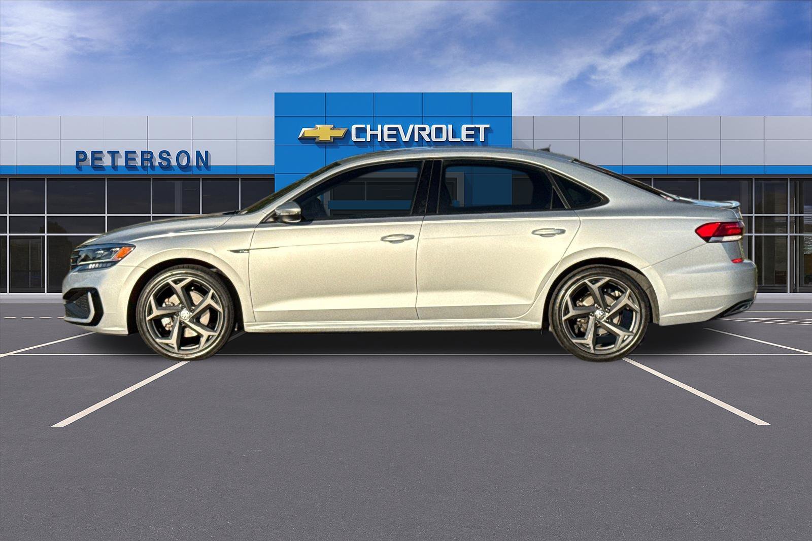 Used 2021 Silver Volkswagen 2.0T R-Line image 7