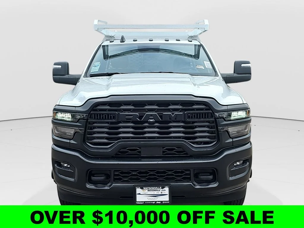 2025 RAM 3500 Chassis Tradesman - Photo 8