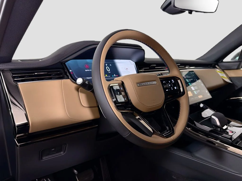 New 2026 Santorini Black Land Rover Dynamic SE image 9
