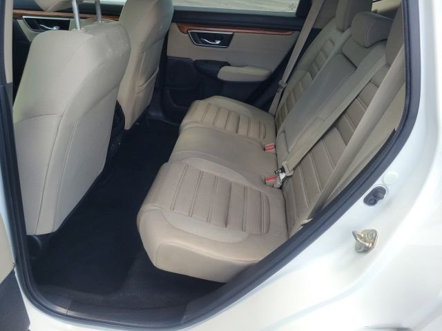 Used 2018 White Honda EX image 13