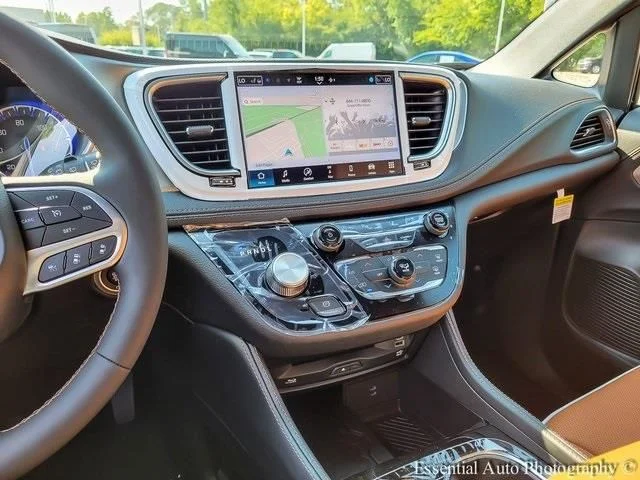 2026 Chrysler Pacifica Pinnacle - Photo 24